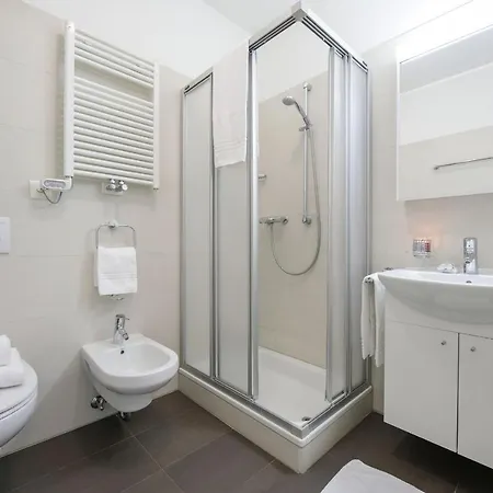 Apartment Mola Glicine Lugano