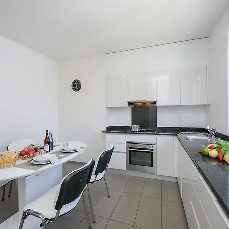 Mola Glicine Apartment